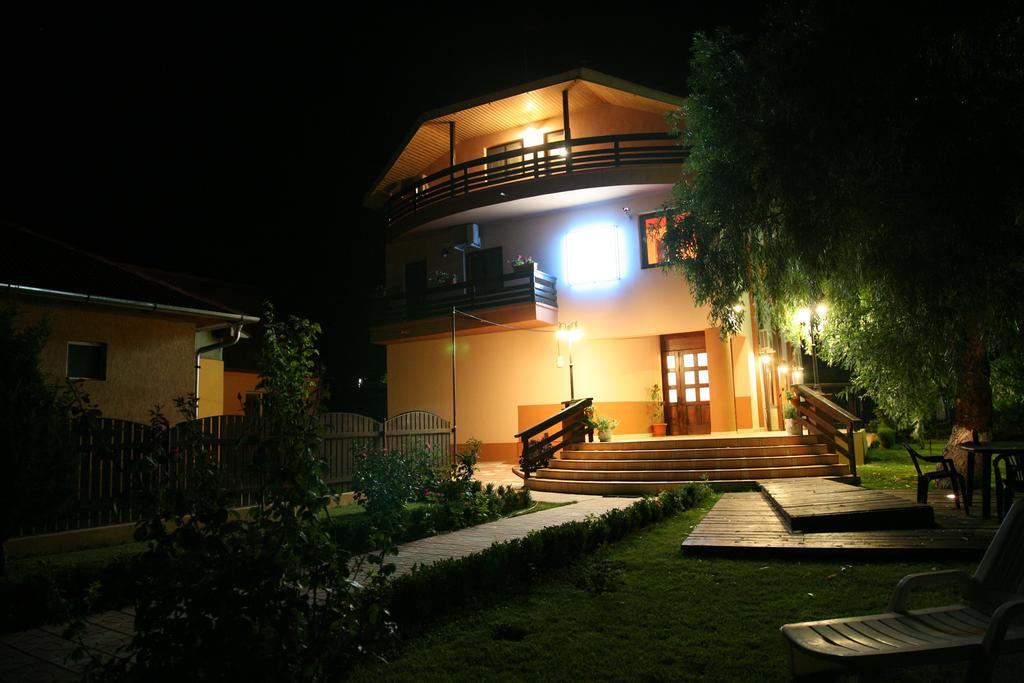 Vila Delta Travel - Mila 23 Mila Douazeci si Trei Ngoại thất bức ảnh