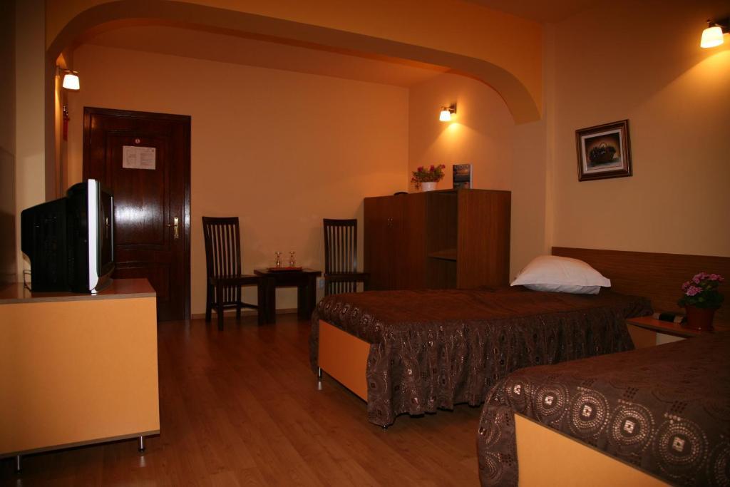 Vila Delta Travel - Mila 23 Mila Douazeci si Trei Ngoại thất bức ảnh