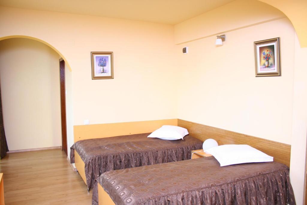 Vila Delta Travel - Mila 23 Mila Douazeci si Trei Phòng bức ảnh